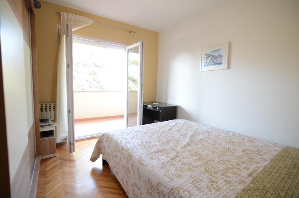 Apartment Emi Sukošan Exterior foto